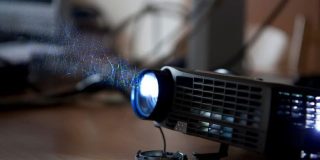 7 Best Projectors Under 500 dollars